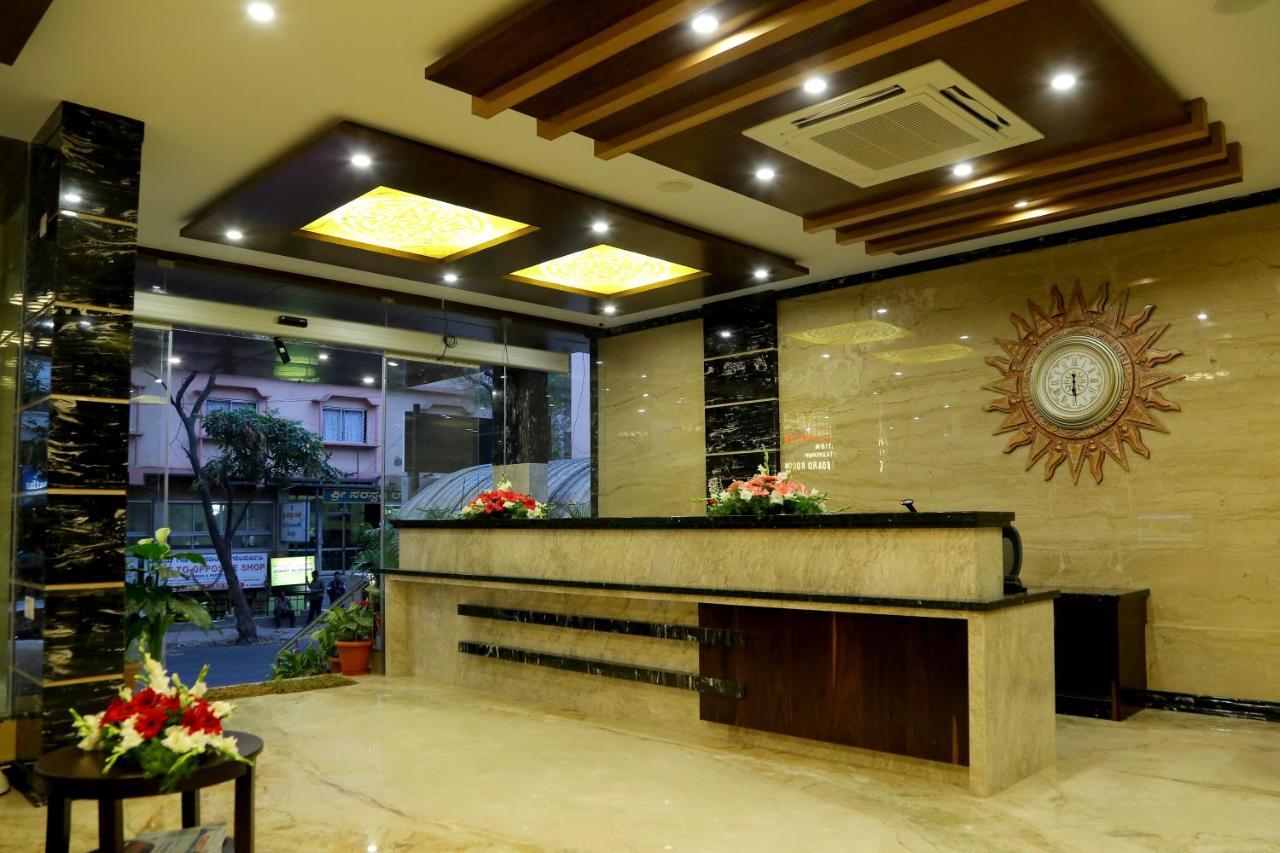 Hotel U.T.Elegance Bangalore Exterior foto